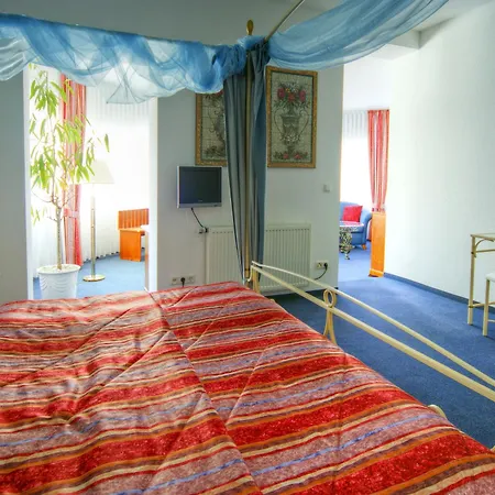Hotel Kurparkhotel Warnemuende 4*
