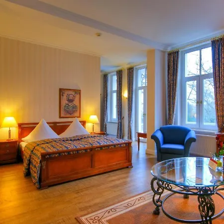 ホテル Kurparkhotel Warnemuende