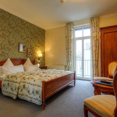 Kurparkhotel Warnemuende 4* Rostock