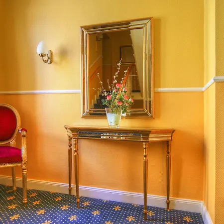 Kurparkhotel Warnemuende ホテル