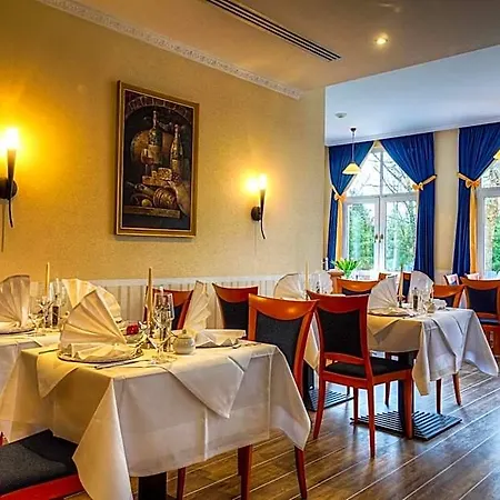 Kurparkhotel Warnemuende 4* Rostock