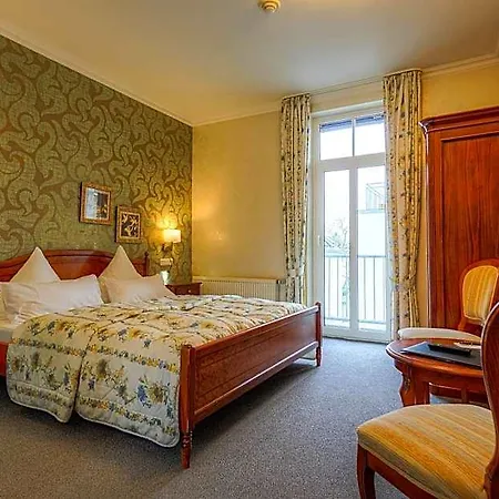 Kurparkhotel Warnemuende 4*