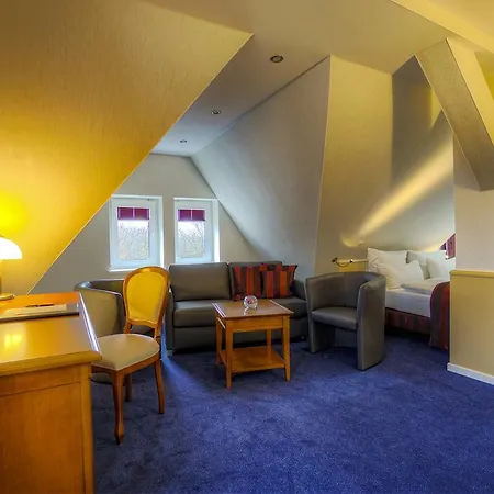 Kurparkhotel Warnemuende 4* Rostock