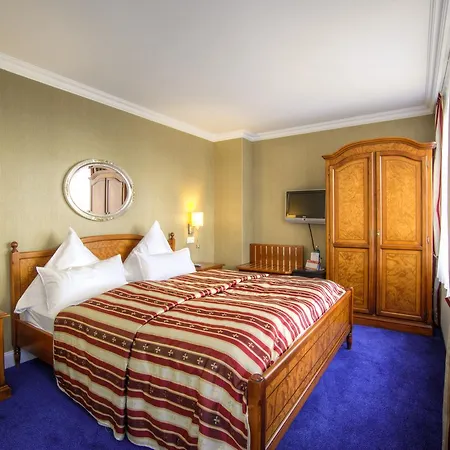 Kurparkhotel Warnemuende ホテル 4*