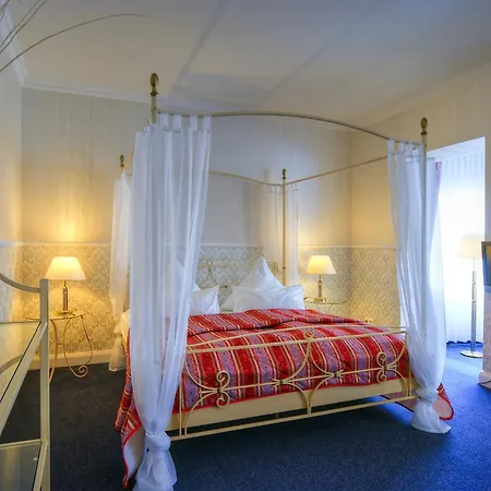 Kurparkhotel Warnemuende 4*