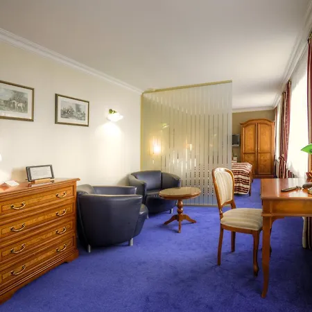 Kurparkhotel Warnemuende 罗斯托克
