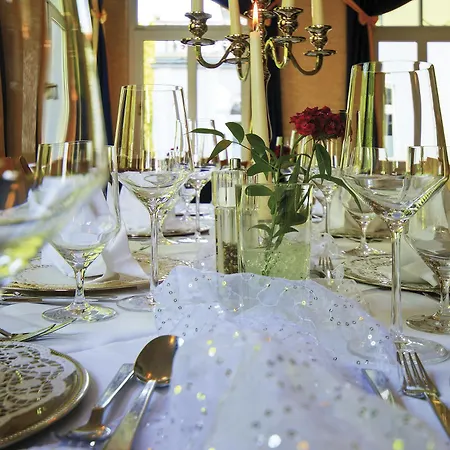 מלון Kurparkhotel Warnemuende