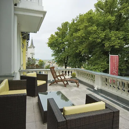 Kurparkhotel Warnemuende 4* 罗斯托克